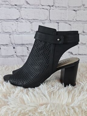 A.N.A. A New Approach 'Trout' Black Perforated Block Heel Sandals Size 8.5
